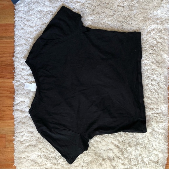 Black and purple triceratops tee - Picture 3 of 3